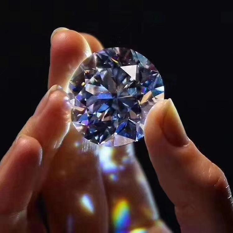 钻石是颜色重要还是净度重要
